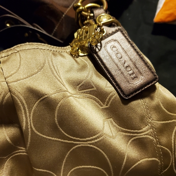 Coach bags - Picture 4 of 9